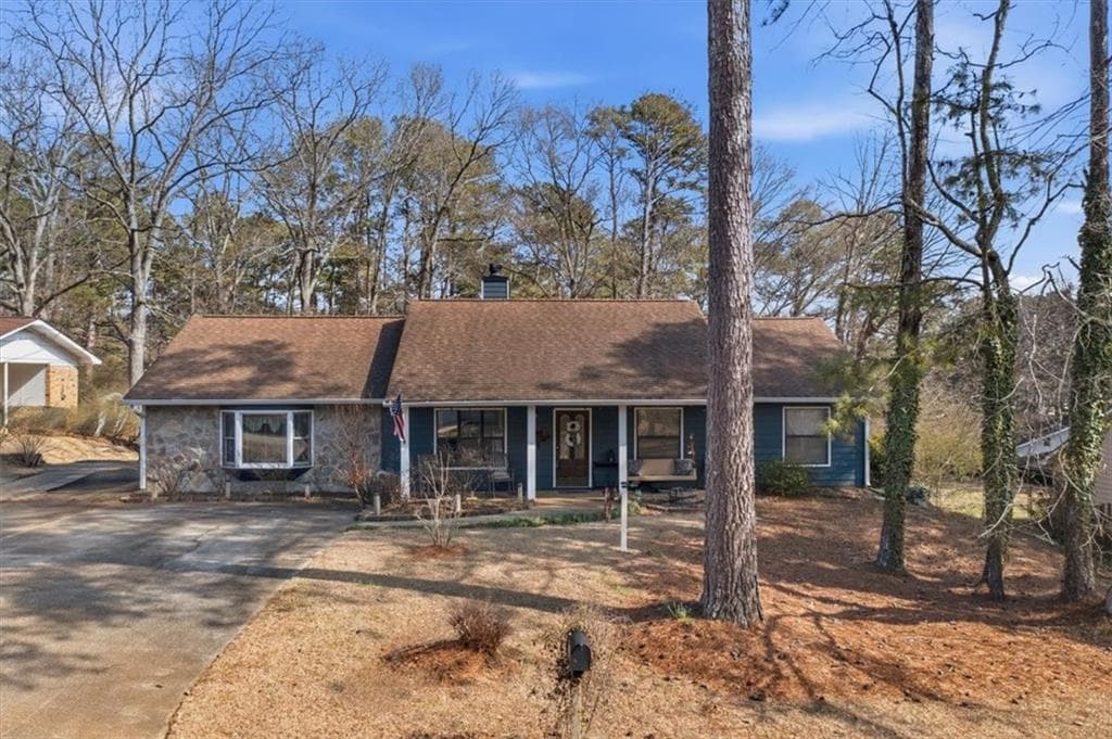 5329 Memorial Lane, Powder Springs, GA 30127 — most recent listing photo