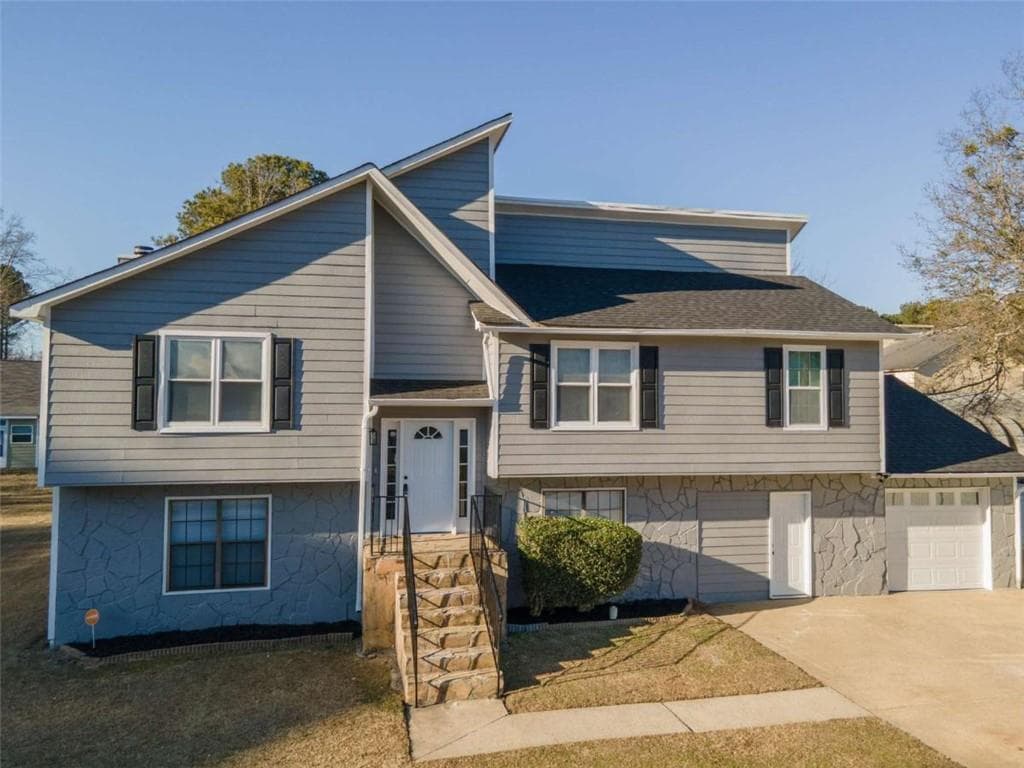 2975 Sandy Circle, Riverdale, GA 30296 — most recent listing photo