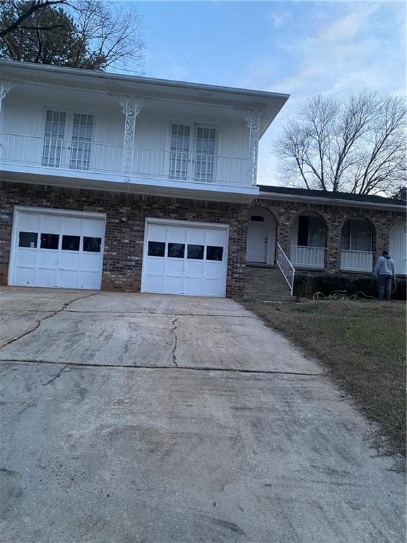 4 bedroom, 3 bathroom, 1,974 sq ft single family residence for sale at 3883 Grand Pines Drive, Decatur, GA 30034