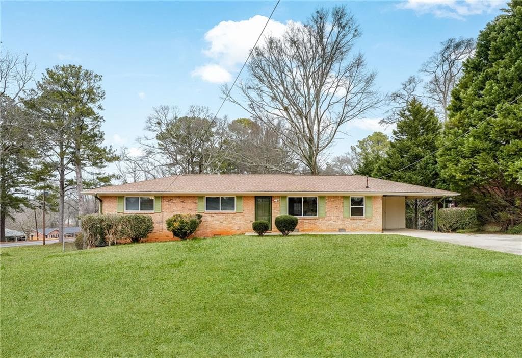 3 bedroom, 2 bathroom, 1,652 sq ft single family residence for sale at 3924 Barr Circle, Tucker, GA 30084