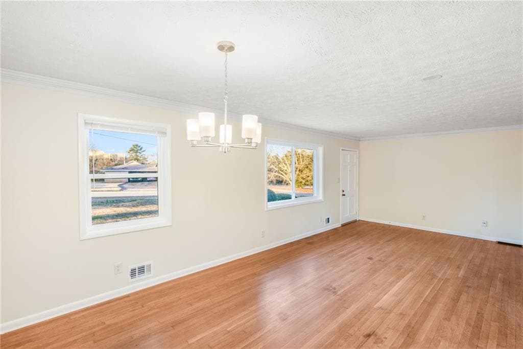 3 bedroom, 2 bathroom, 1,652 sq ft single family residence for sale at 3924 Barr Circle, Tucker, GA 30084 — photo 5
