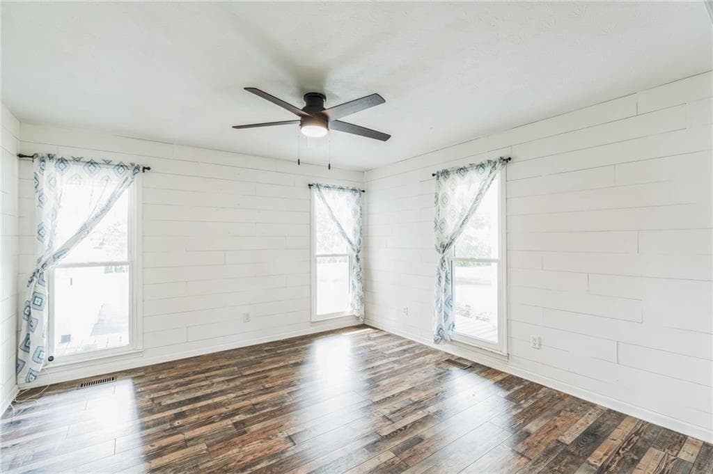 5 bedroom, 3 bathroom, 3,697 sq ft single family residence under contract at 500 Coleman Mill Road, Carrollton, GA 30116 — photo 6