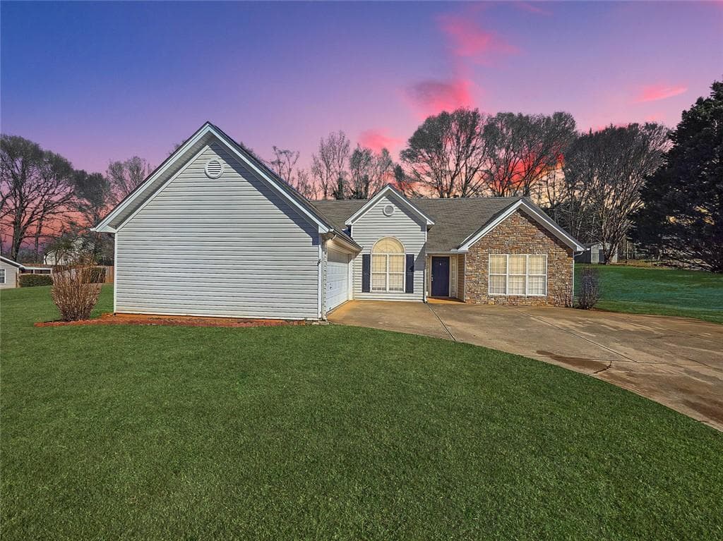 406 Kiley Drive, Hoschton, GA 30548 — most recent listing photo