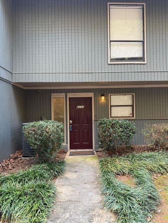 2 bedroom, 2 bathroom, 1,190 sq ft condominium for rent at 6222 Overlook Road, Peachtree Corners, GA 30092 for $1,699 a month — photo 1 of 16