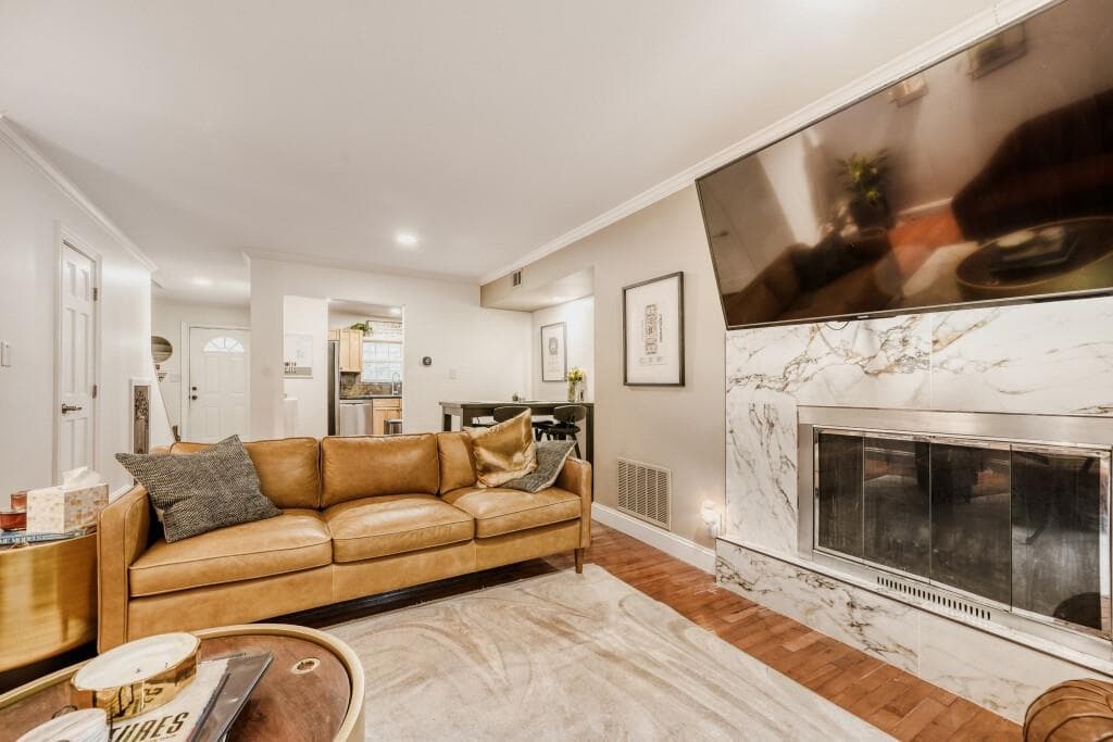 2 bedroom, 2 bathroom, 1,354 sq ft condominium for sale at 1261 Lavista Road M6, Atlanta, GA 30324 — photo 9