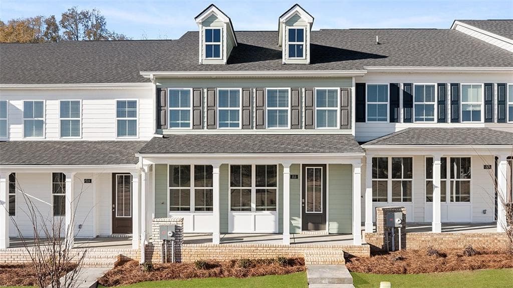 3 bedroom, 3 bathroom, 1,830 sq ft townhouse for sale at 313 Tate Street, Monroe, GA 30655
