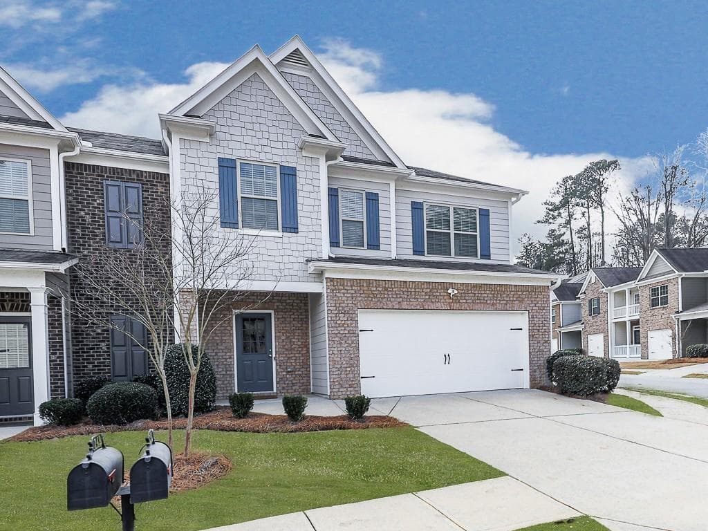 251 Madison Avenue, Acworth, GA 30102 — most recent listing photo
