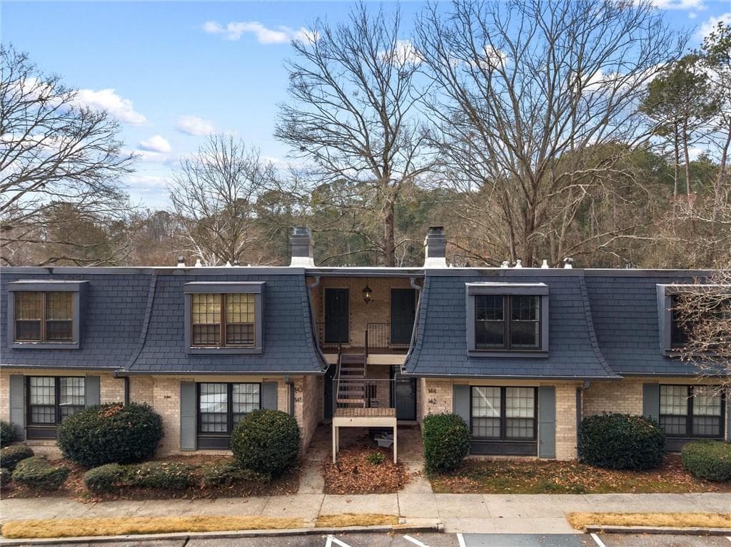 144 Woodmere Square, Atlanta, GA 30327 — most recent listing photo