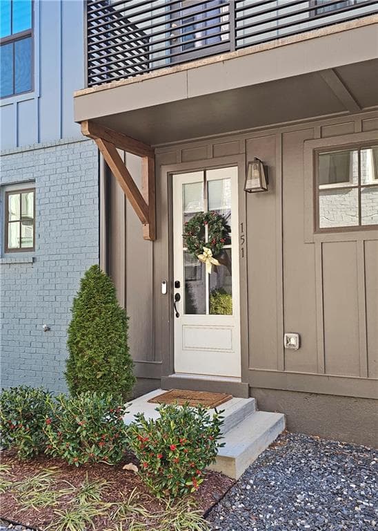 2 bedroom, 3 bathroom, 1,272 sq ft townhouse sold at 151 Chestnut Circle, Atlanta, GA 30342