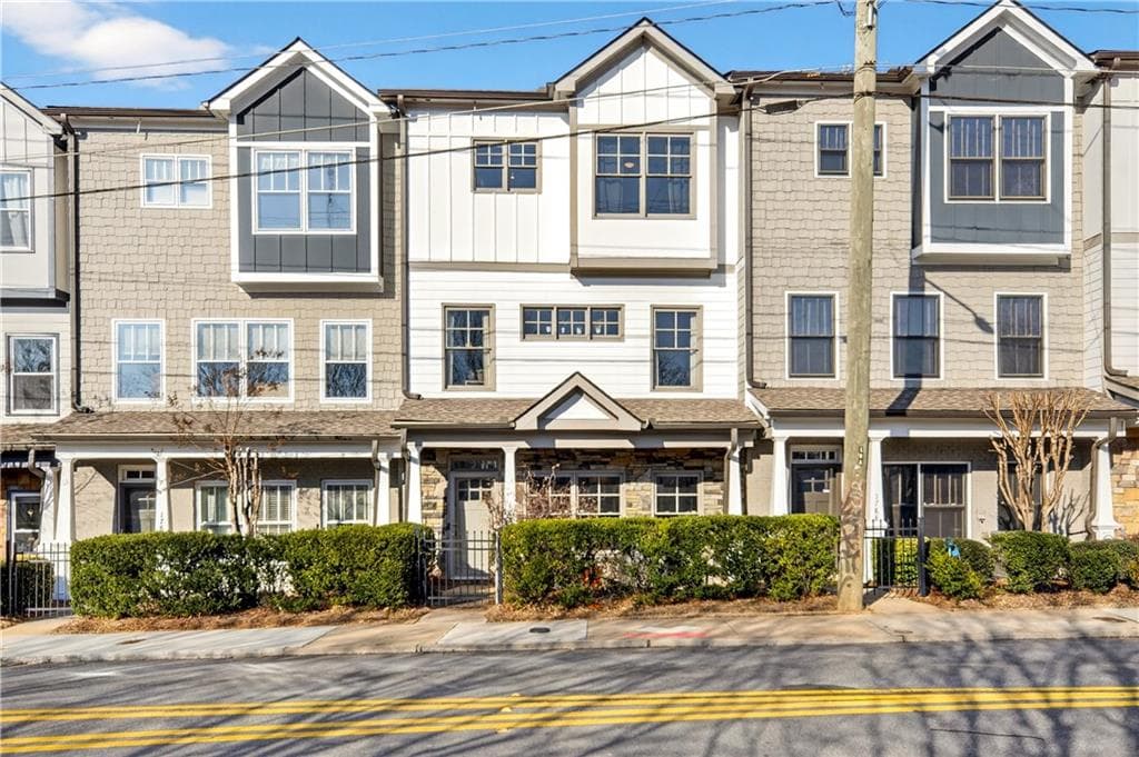 4 bedroom, 4 bathroom, 2,187 sq ft townhouse under contract at 1786 Dekalb Avenue, Atlanta, GA 30307 — photo 2