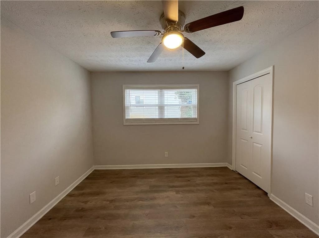 3 bedroom, 3 bathroom, 1,885 sq ft single family residence under contract at 1606 Fieldgreen Overlook, Stone Mountain, GA 30088 — photo 4