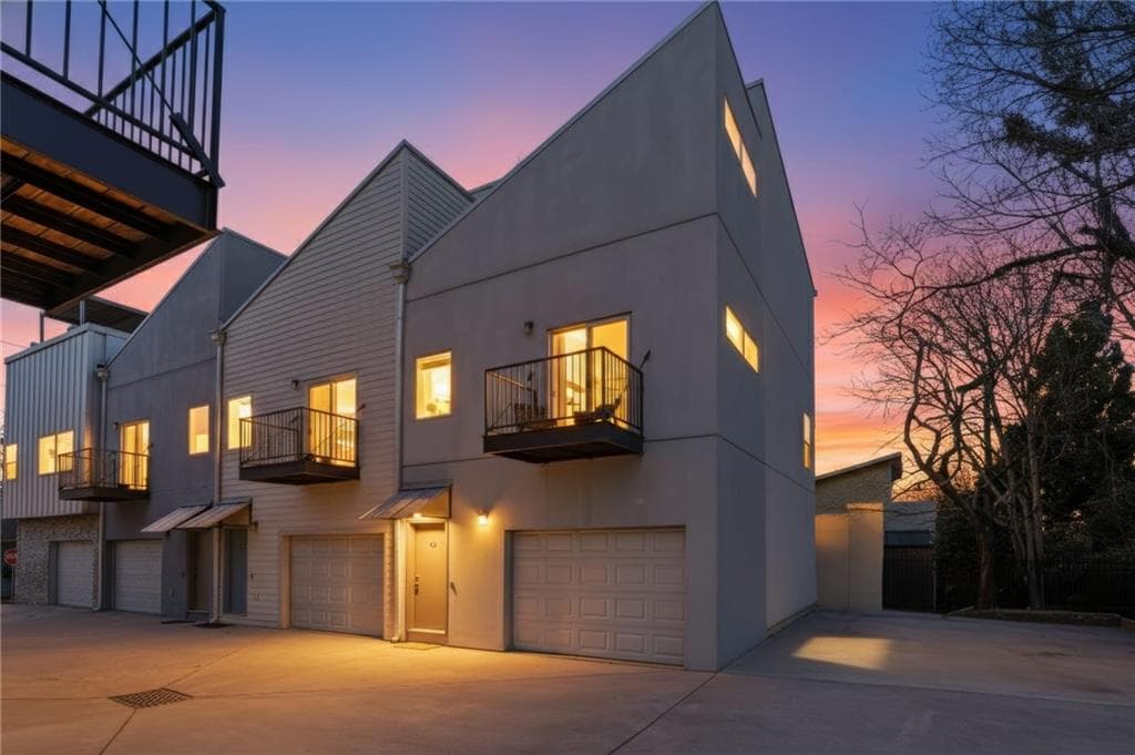 2 bedroom, 2 bathroom, 1,353 sq ft townhouse sold at 110 Moreland Avenue H, Atlanta, GA 30316