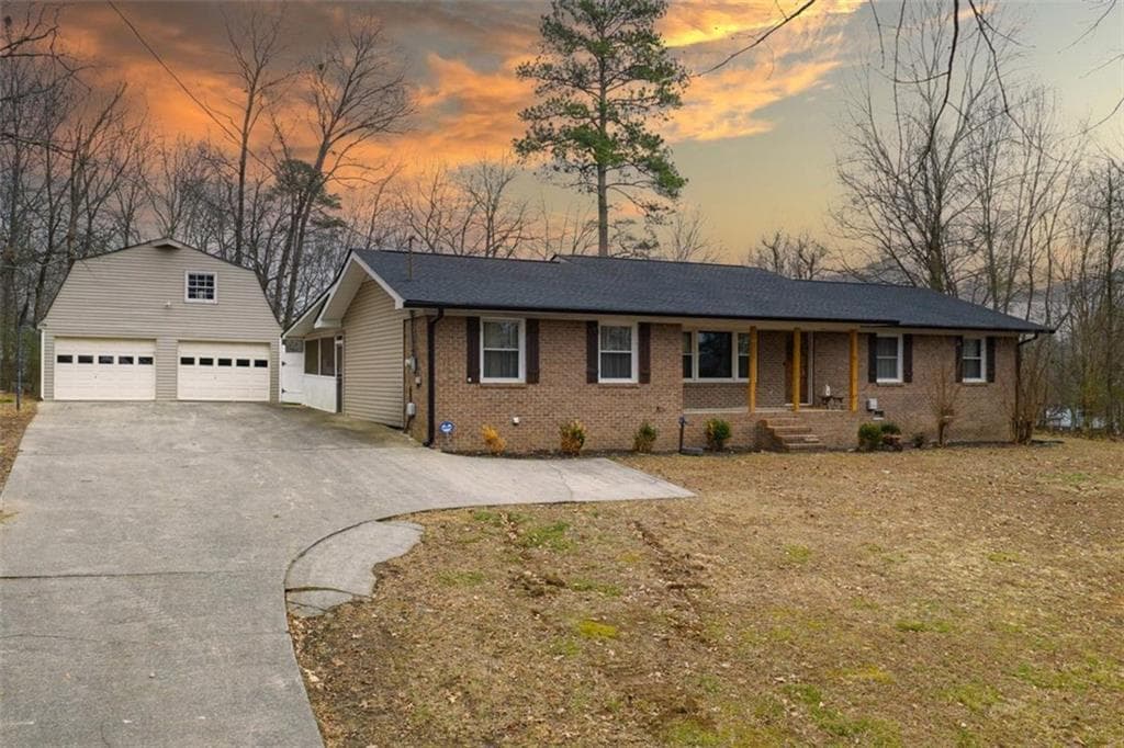 240 Sunrise Circle, Calhoun, GA 30701 — most recent listing photo