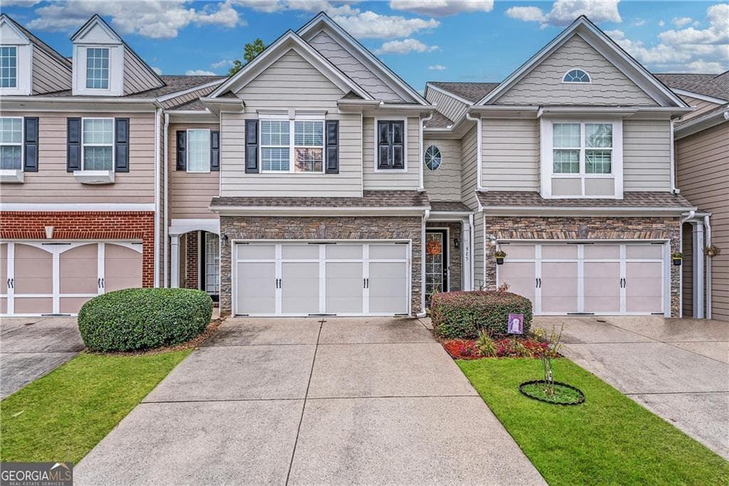 925 Pierce Ivy Court, Lawrenceville, GA 30043 — most recent listing photo