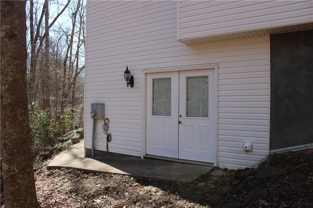3 bedroom, 2 bathroom single family residence for sale at 197 Holly Lane, Dahlonega, GA 30533 — photo 5
