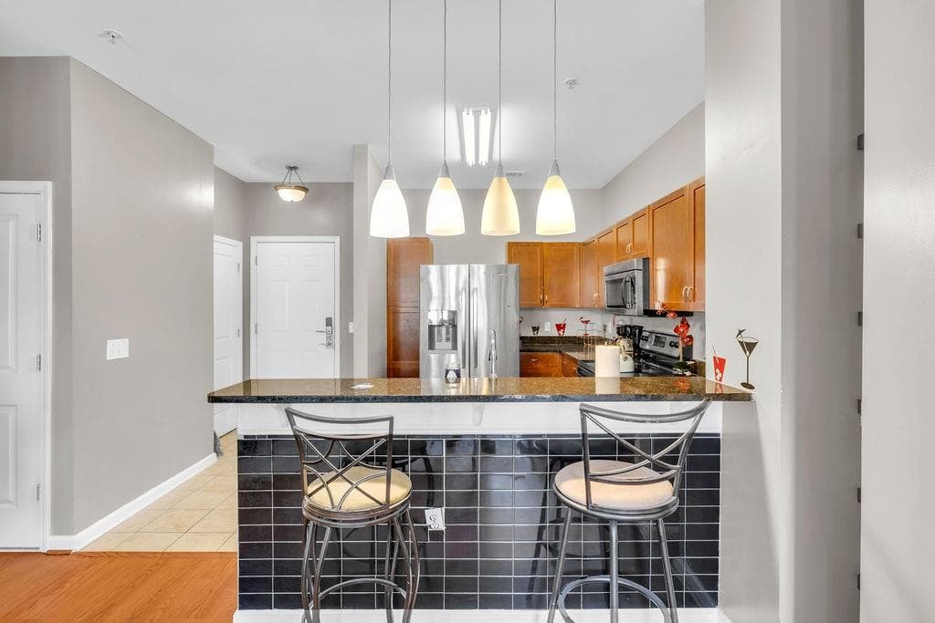 2 bedroom, 2 bathroom, 1,082 sq ft condominium for sale at 870 Mayson Turner Road 1321, Atlanta, GA 30314 — photo 7