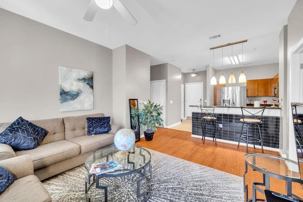 2 bedroom, 2 bathroom, 1,082 sq ft condominium for sale at 870 Mayson Turner Road 1321, Atlanta, GA 30314 — photo 8