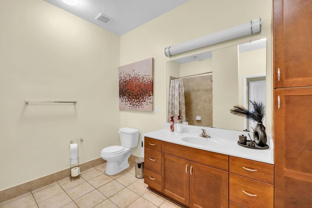2 bedroom, 2 bathroom, 1,082 sq ft condominium for sale at 870 Mayson Turner Road 1321, Atlanta, GA 30314 — photo 10