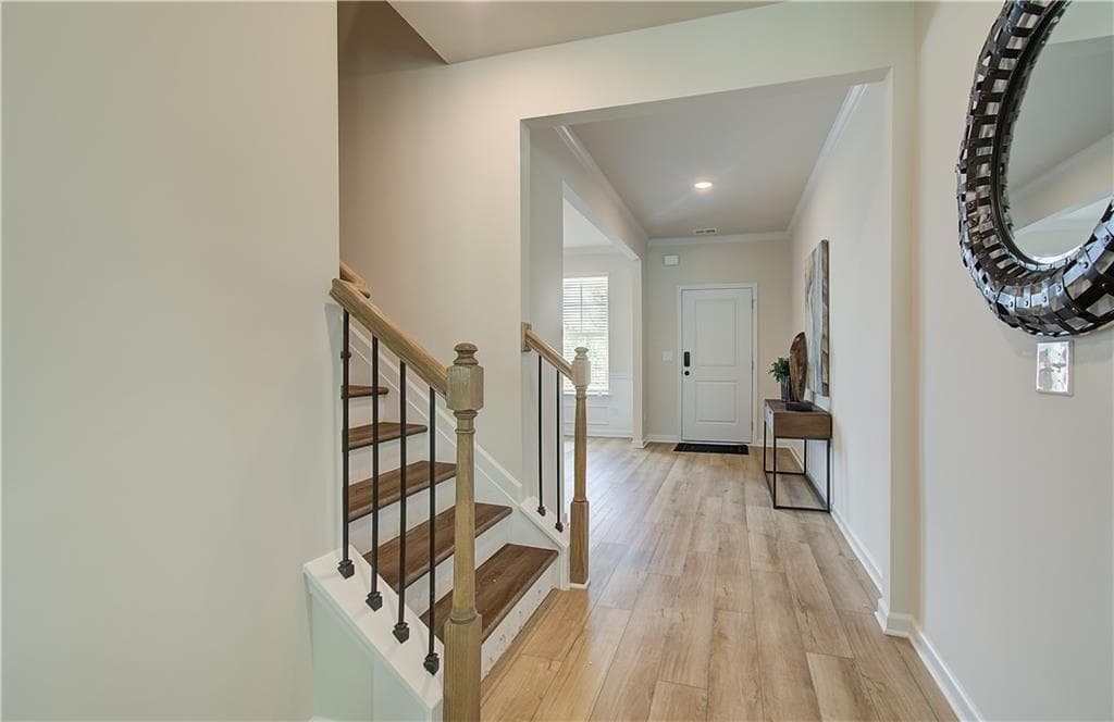 5 bedroom, 4 bathroom, 2,892 sq ft single family residence for sale at 1119 Georgian Point Drive, Lawrenceville, GA 30045 — photo 4