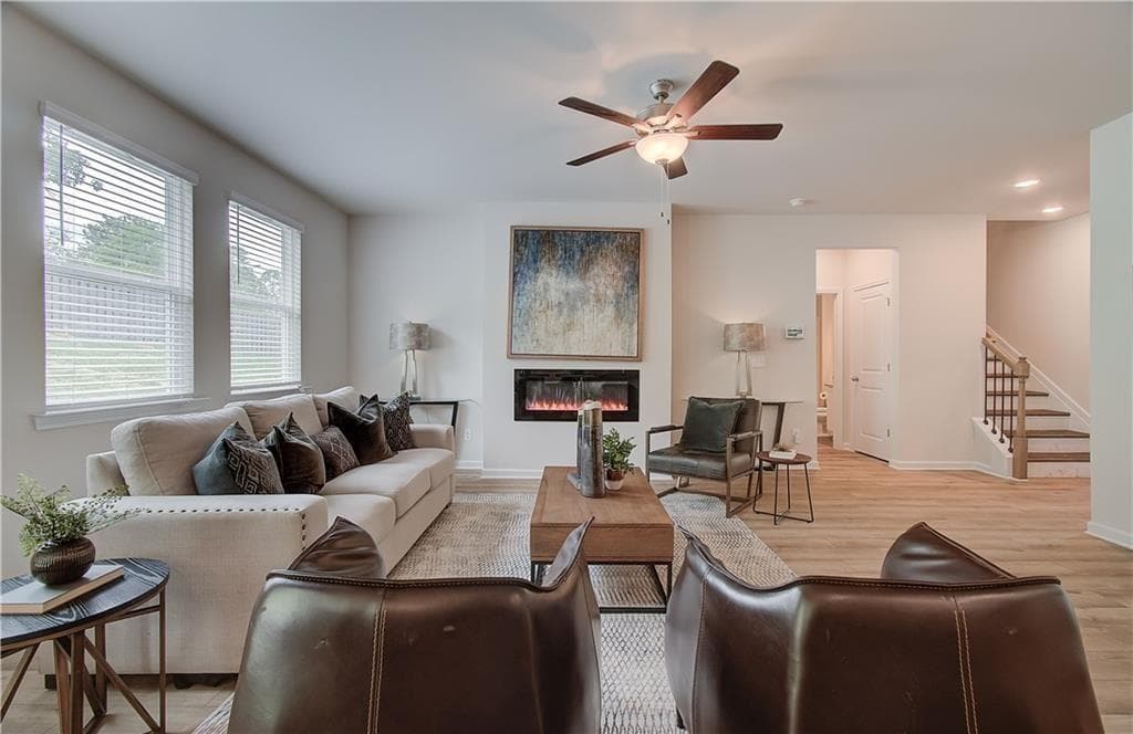 5 bedroom, 4 bathroom, 2,892 sq ft single family residence for sale at 1119 Georgian Point Drive, Lawrenceville, GA 30045 — photo 8