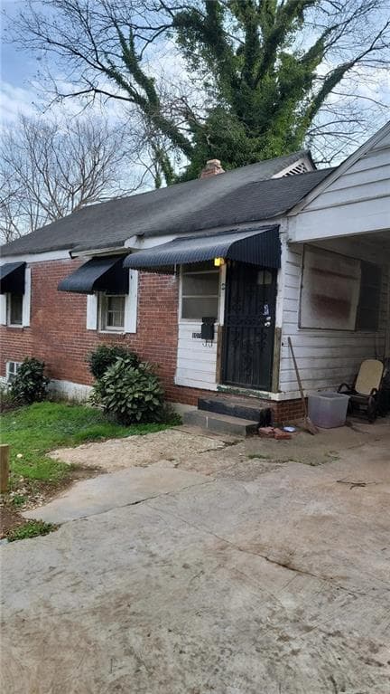 2 bedroom, 2 bathroom, 882 sq ft single family residence under contract at 1070 Camilla Street, Atlanta, GA 30314 — photo 4