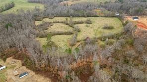 3 bedroom, 3 bathroom other under contract at 14067 Cumming Highway, Cumming, GA 30040 — photo 3