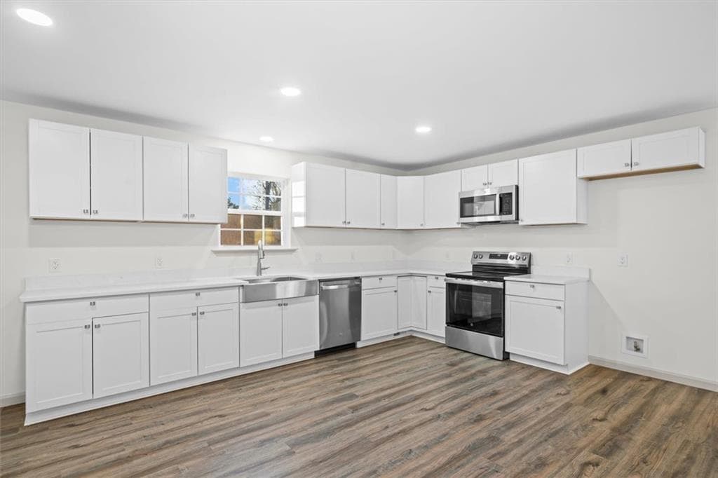 3 bedroom, 2 bathroom, 1,500 sq ft single family residence under contract at 509 Plainview Drive, Dalton, GA 30721 — photo 8
