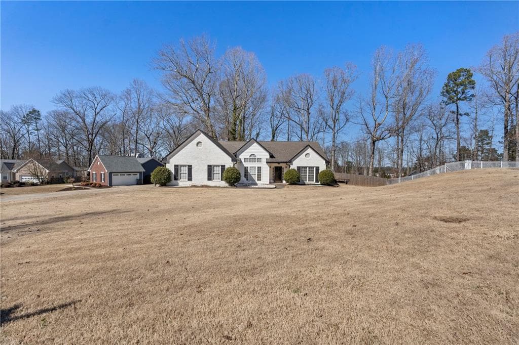 5675 Bridle Glen Dr., Sugar Hill, GA 30518 — most recent listing photo