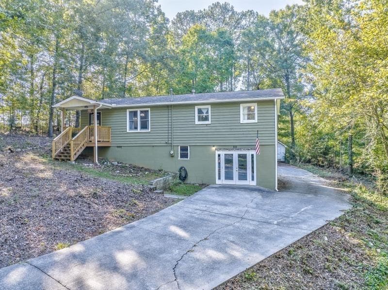 111 Sylvan Drive, Calhoun, GA 30701 — most recent listing photo