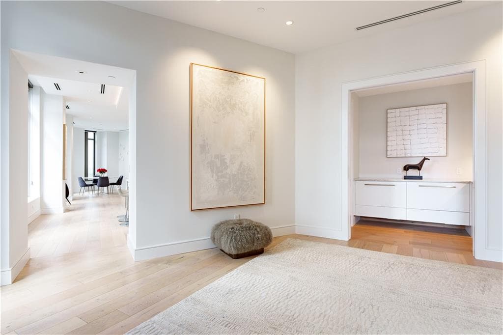 2 bedroom, 3 bathroom, 3,180 sq ft condominium for sale at 3376 Peachtree Road 32A, Atlanta, GA 30326 — photo 5