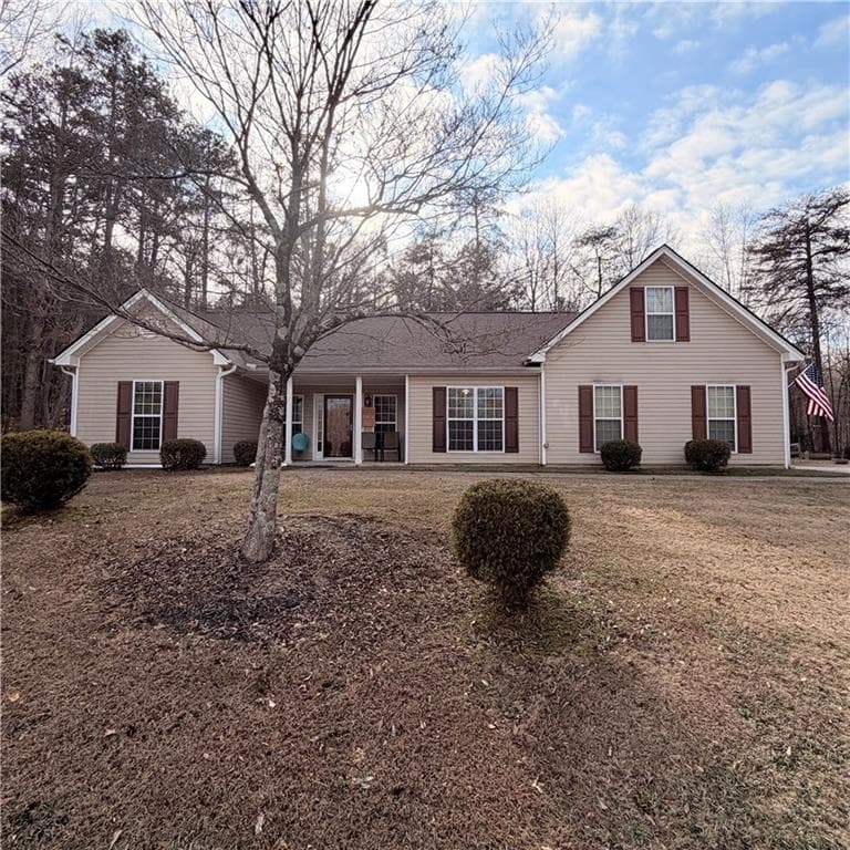 3 bedroom, 2 bathroom, 2,156 sq ft single family residence for sale at 5475 Cool Creek Court, Lula, GA 30554 — photo 4