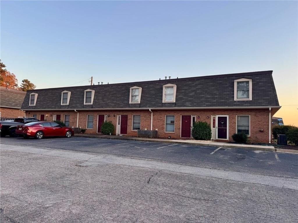 3925 Mountain View Road 3 C, Oakwood, GA 30566 — most recent listing photo