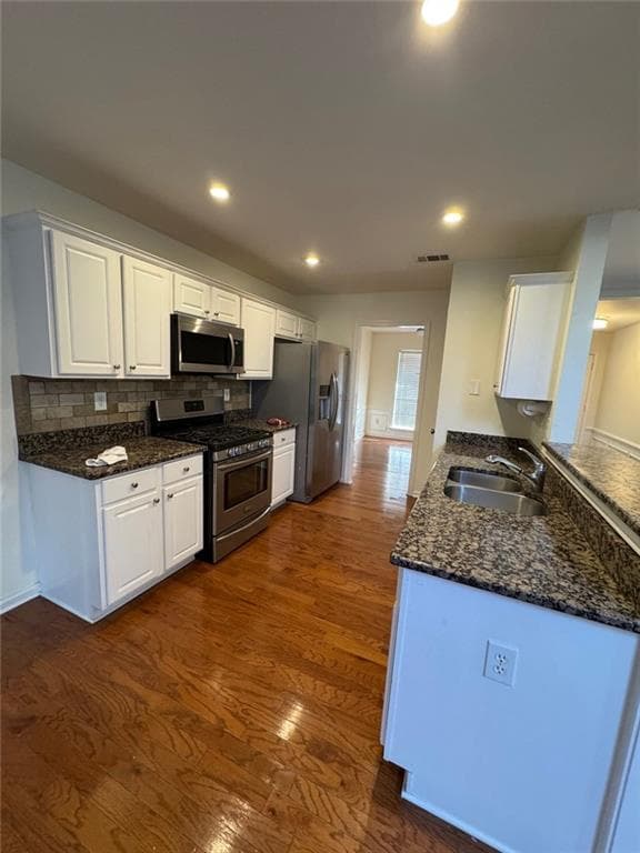 3 bedroom, 3 bathroom, 2,134 sq ft single family residence for sale at 3226 Henford Court, Marietta, GA 30066 — photo 5
