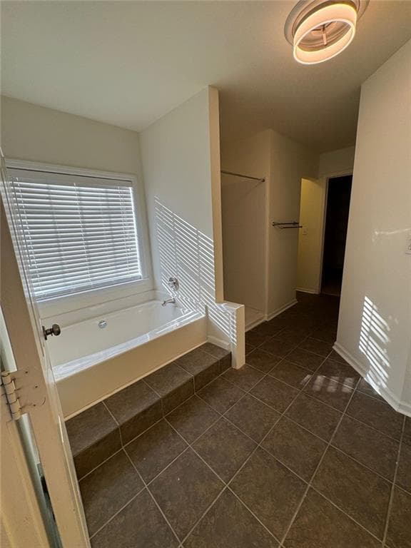 3 bedroom, 3 bathroom, 2,134 sq ft single family residence for sale at 3226 Henford Court, Marietta, GA 30066 — photo 8