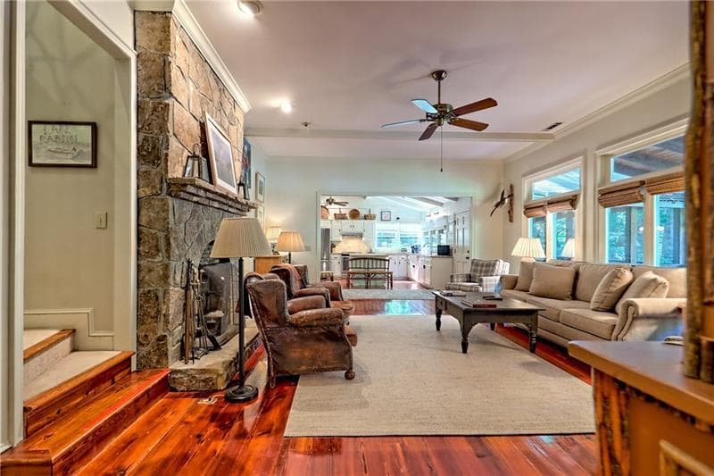5 bedroom, 4 bathroom, 2,668 sq ft single family residence under contract at 768 Wexford Way, Lakemont, GA 30552 — photo 8
