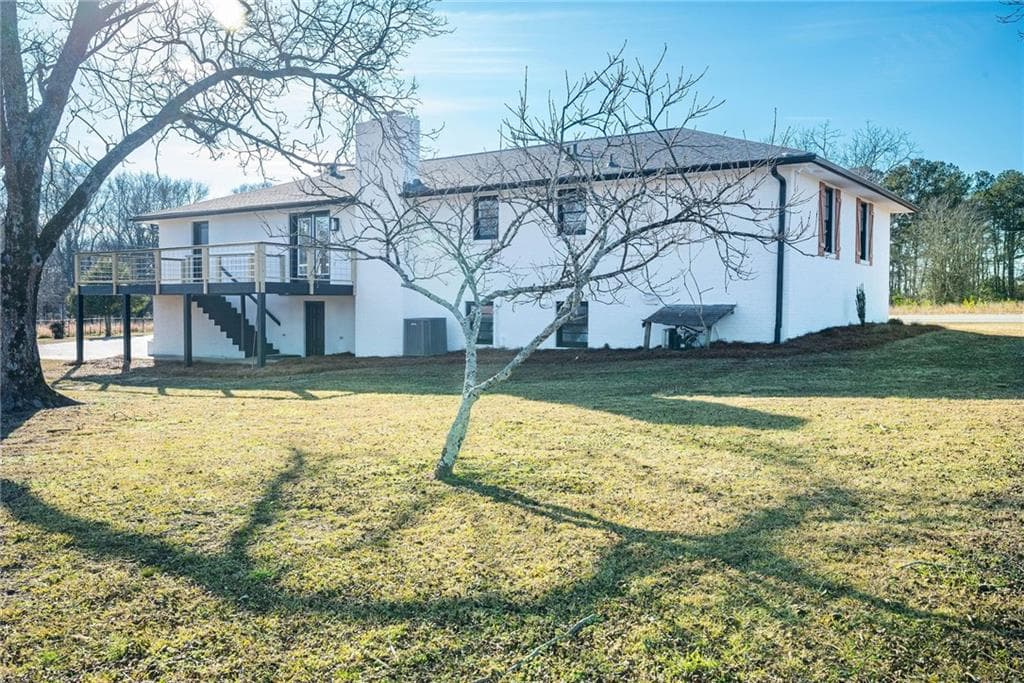 3 bedroom, 2 bathroom, 1,970 sq ft single family residence for sale at 3241 Broadnax Mill Road, Loganville, GA 30052 — photo 6