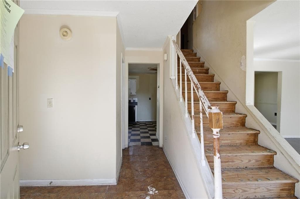 3 bedroom, 3 bathroom, 1,568 sq ft single family residence under contract at 5452 Forest Path Court, Stone Mountain, GA 30088 — photo 8
