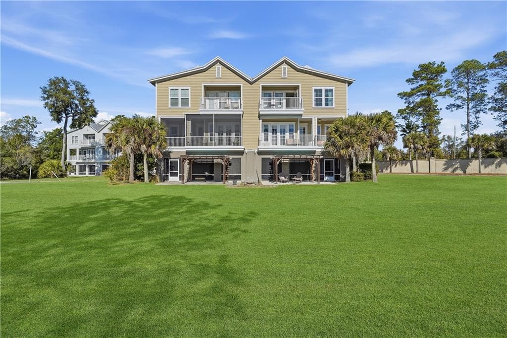 3 bedroom, 4 bathroom, 2,600 sq ft townhouse for sale at 114 Riverfront Circle, St. Marys, GA 31558 — photo 3