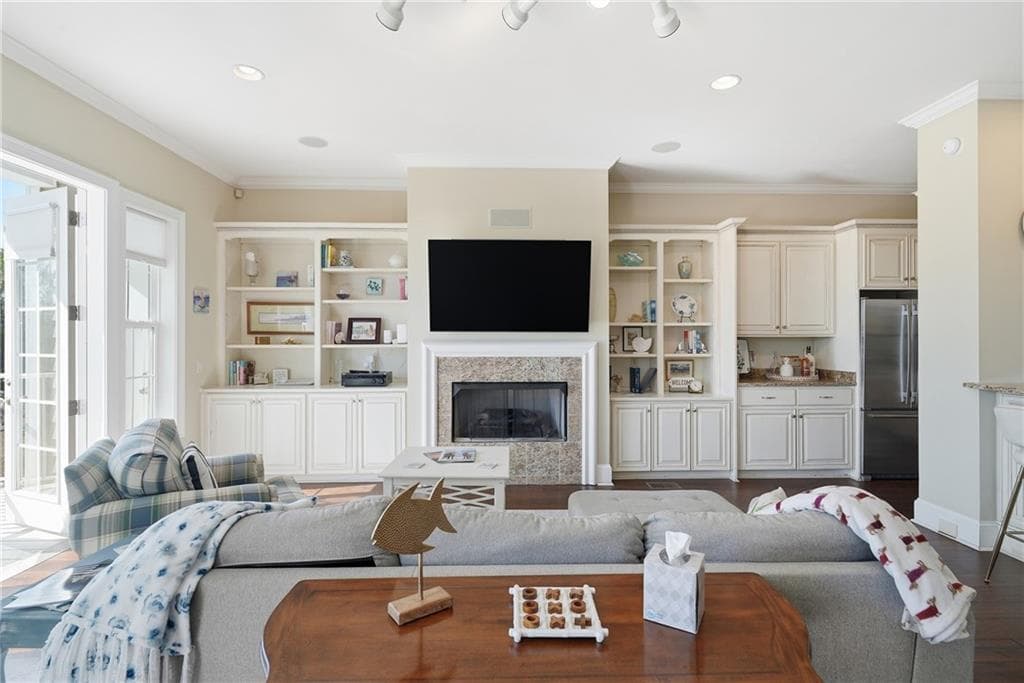 3 bedroom, 4 bathroom, 2,600 sq ft townhouse for sale at 114 Riverfront Circle, St. Marys, GA 31558 — photo 8