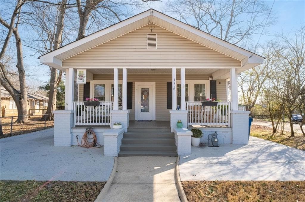 2 bedroom, 2 bathroom, 1,232 sq ft single family residence sold at 3190 E Point Street, Atlanta, GA 30344