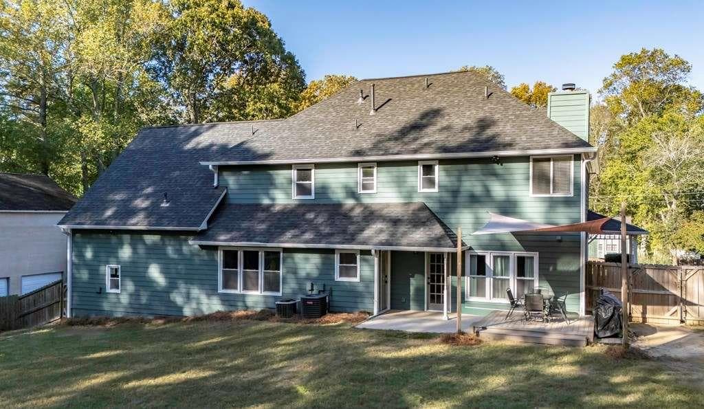4 bedroom, 3 bathroom, 2,920 sq ft single family residence under contract at 1928 Stonewood Drive, Lithia Springs, GA 30122 — photo 3