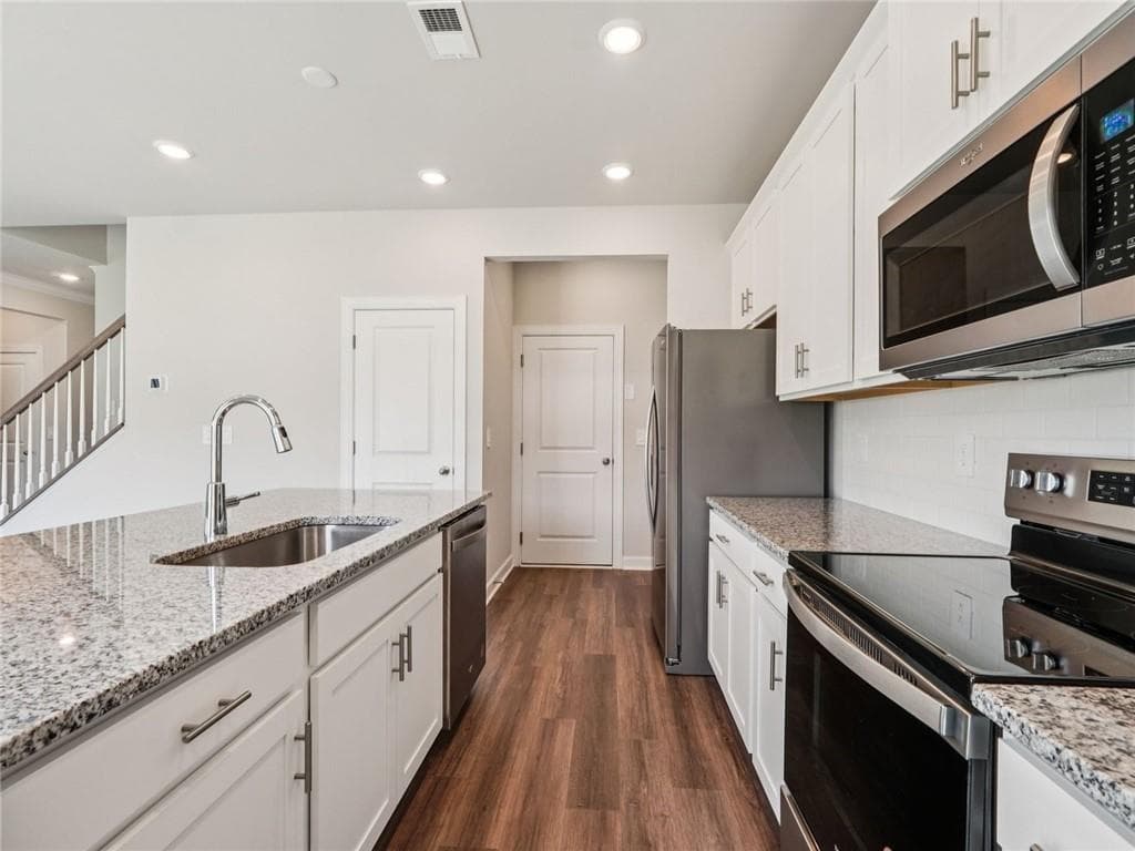 3 bedroom, 3 bathroom, 2,135 sq ft single family residence for sale at 102 Proust, Dallas, GA 30132 — photo 5