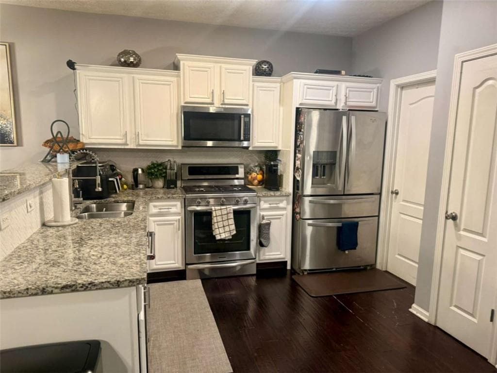 4 bedroom, 4 bathroom, 1,945 sq ft single family residence for sale at 3110 Spicy Cedar Lane, Stonecrest, GA 30038 — photo 8