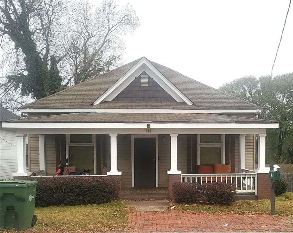 4 bedroom, 2 bathroom, 1,312 sq ft single family residence for sale at 111 Griffin Street, Atlanta, GA 30314 — photo 1 of 9