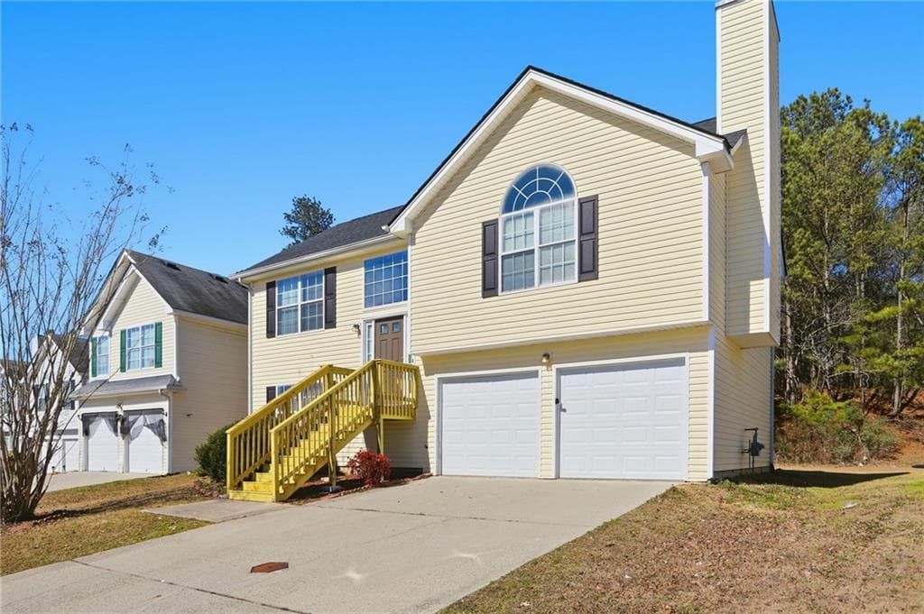 3 bedroom, 2 bathroom, 1,040 sq ft single family residence under contract at 2631 S Hills, Riverdale, GA 30296 — photo 2
