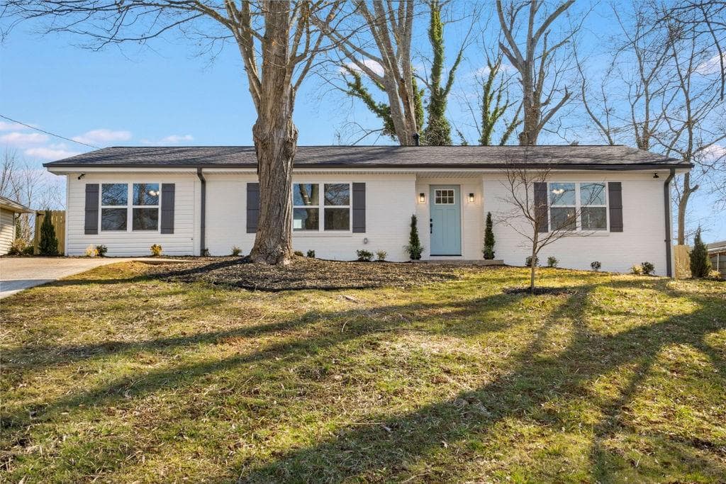 1340 Vine Street, Gainesville, GA 30501 — most recent listing photo