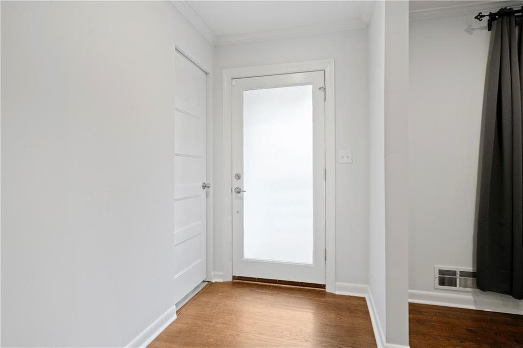 3 bedroom, 2 bathroom, 1,896 sq ft single family residence for sale at 3363 Briarcliff Road, Atlanta, GA 30345 — photo 6