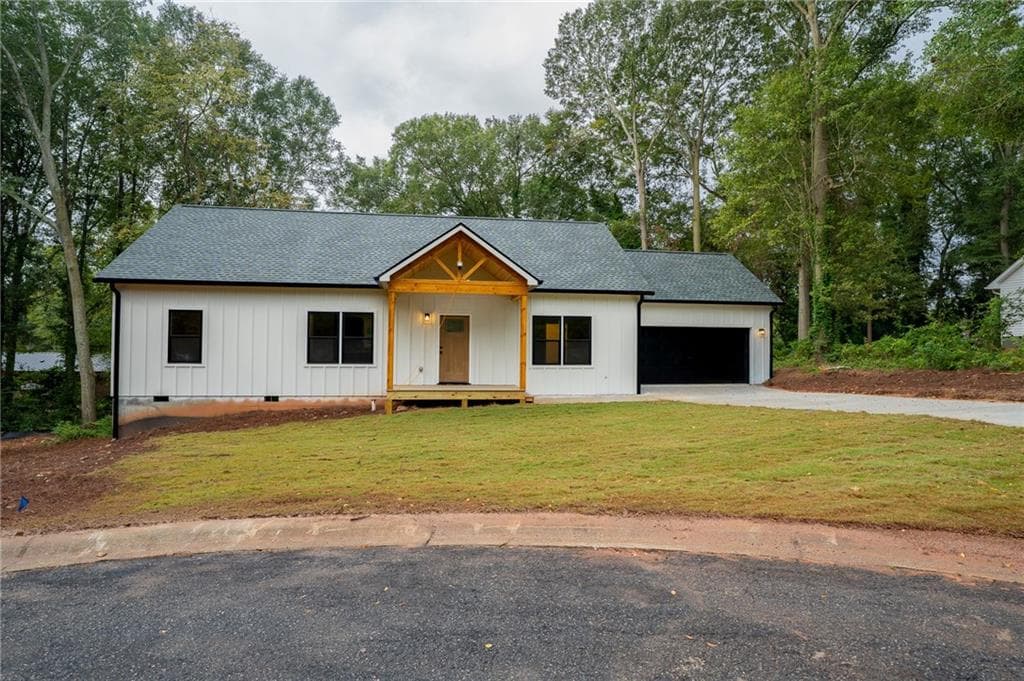 83 Crestwood Drive, Hartwell, GA 30643 — most recent listing photo