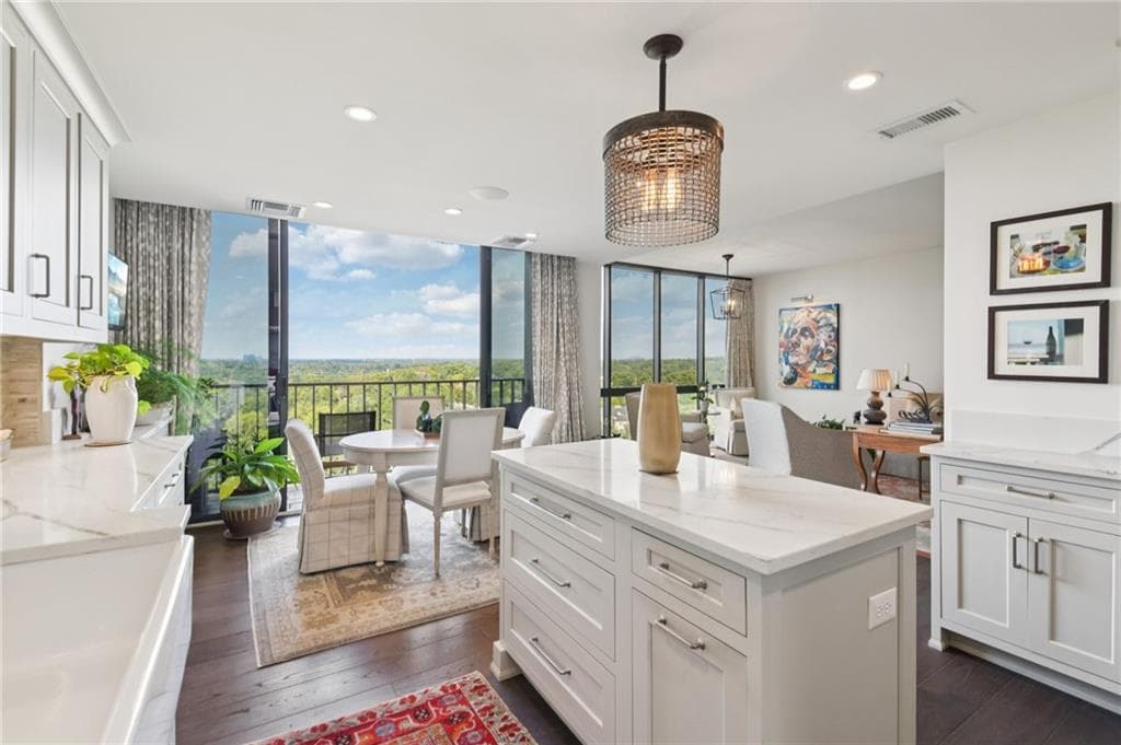 2 bedroom, 3 bathroom, 2,503 sq ft condominium under contract at 145 15th Street 1245, Atlanta, GA 30309 — photo 9