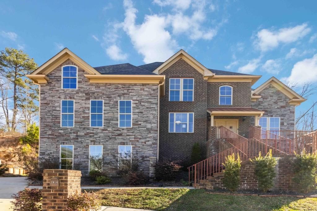 2914 Battlecrest Drive, Decatur, GA 30034 — most recent listing photo